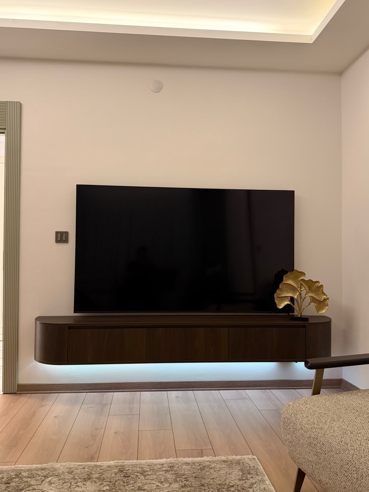 Asya Oval TV Ünitesi — Koyu Ceviz