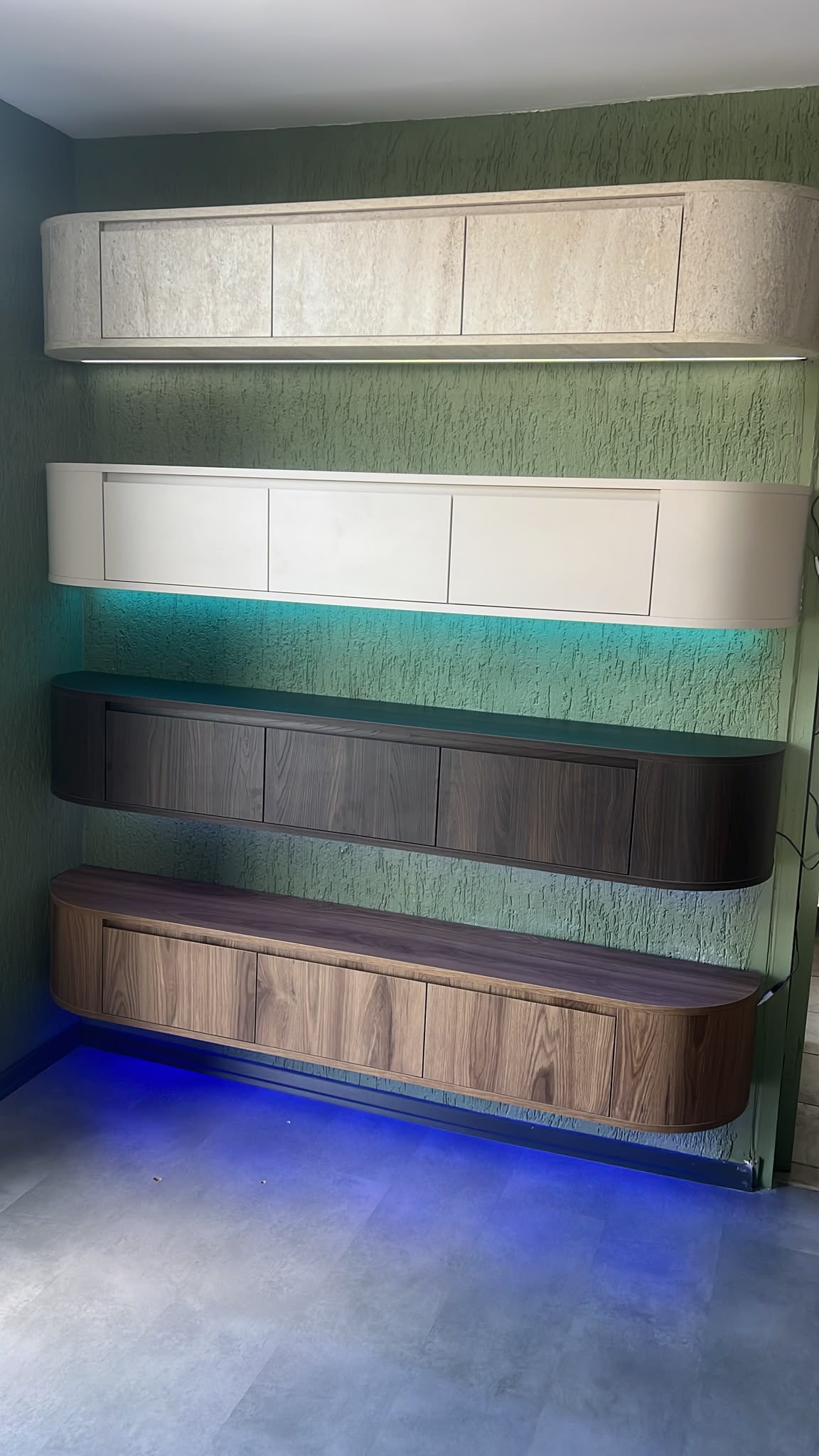 Kumandalı RGB LED — LEGO Accessories TV üniteleri